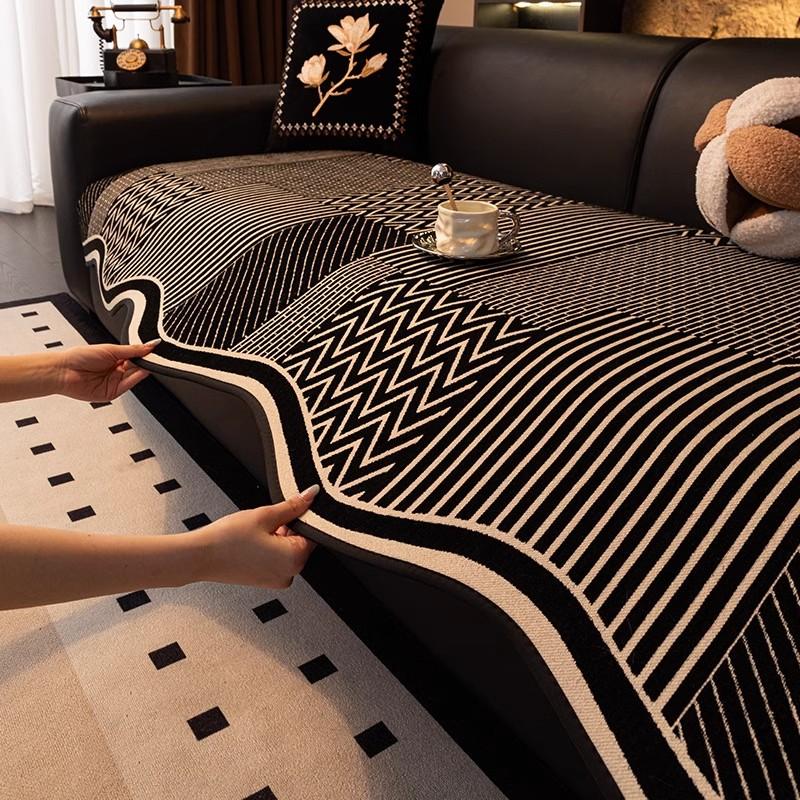Pokrowiec na sofę z szenili na cały sezon, antypoślizgowy, ochraniacz na sofę, uniwersalny, z nieregularnym paskowanym falistym nadrukiem, poduszka na sofę