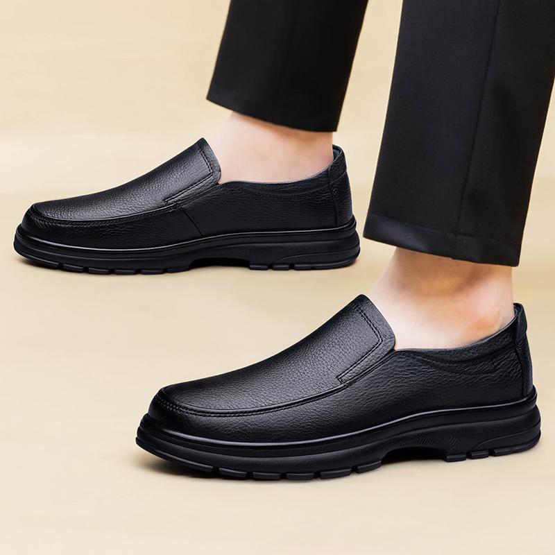 Fashion High Quality Men's Round Toe Breathable Anti Slip Loafers Fashionable Brand Men Classic Comfortable Business Casual Leather Shoe