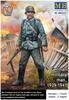 Master Box 1/35 Scale German Wehrmacht Infantry Soldier (1 Figure) 1939-1941 with Small Arms Runner, Plastic Model Kit MB35227