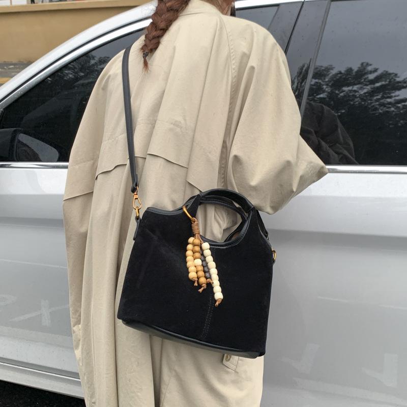 Premium Retro Handbag Light Luxury Tote Bag Women's 2025 New Fashion Retro Shoulder Bag Soft-faced Messenger Bag