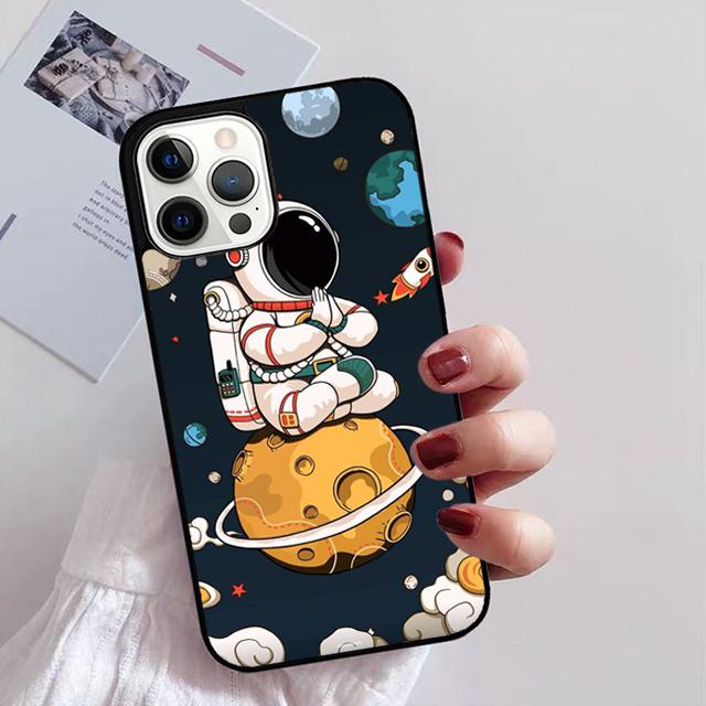 Space Astronaut Illustration Phone Case for iPhone 11 12 13 14 Pro Max Mini XR XS SE 2020 6 7 8 Plus Samsung S21 S22 Coque Funda