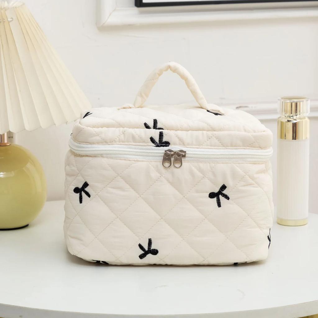 1pc Black Bow Quilted Makeup Bag Bow Makeup Bag Zipper Makeup Case Zipper  Portable Travel Storage Make Up Bag for Women Girl