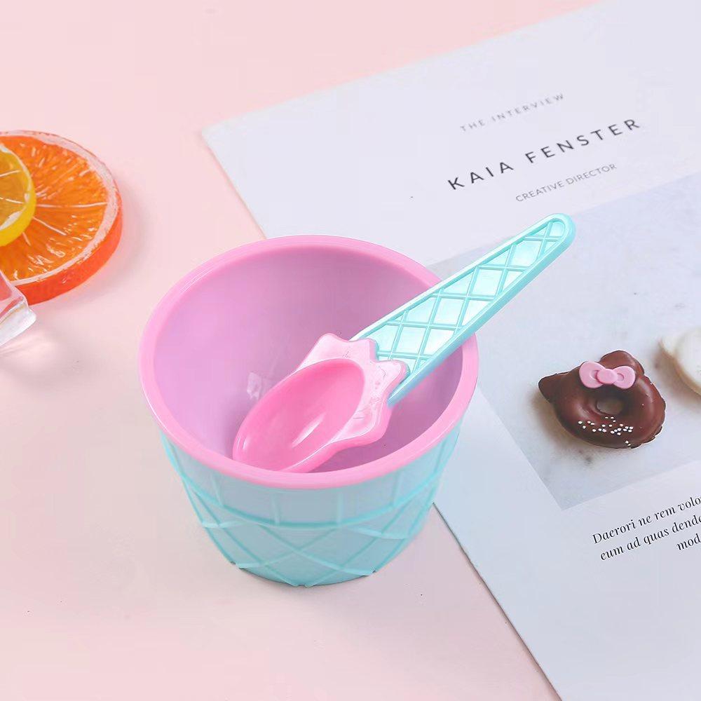 Candy Colored Ice Cream Shaped Plastic Bowl with Spoon Reusable Cartoon Egg Cone Children Fruit Dessert Bowl Kitchen Accessories