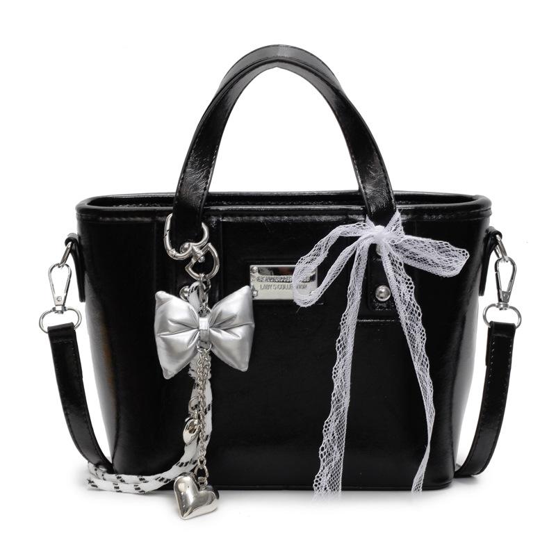 This Year's Popular Small Bags for Women's Spring and Summer Versatile 2025 New Fashion Messenger Bags Korean Version Portable Bucket Bags