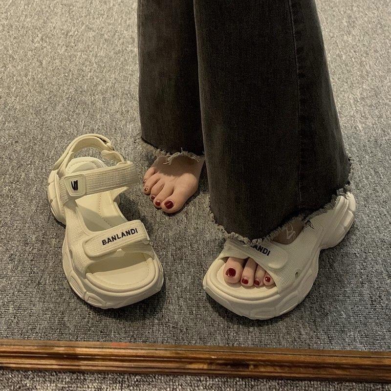 Fashion Roman sandals for women's super fairy 2025 summer new style thick soled sponge cake versatile and non tiring casual beach shoes