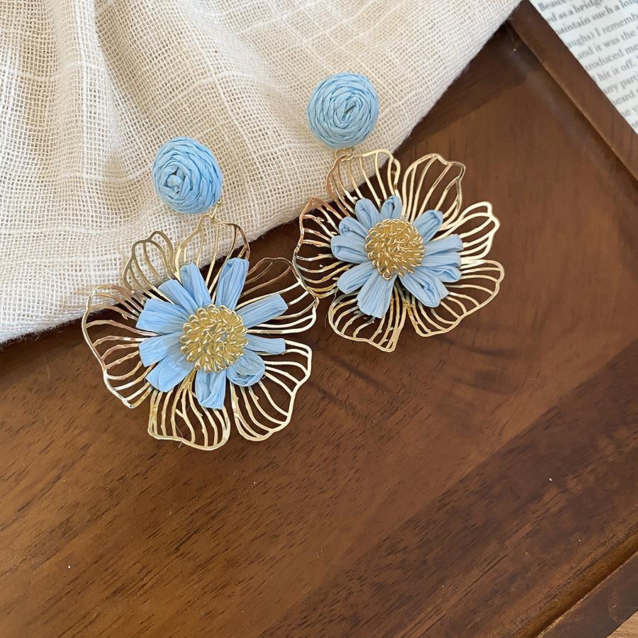 New blue flower fringed earrings, fresh niche design studs, women's summer vacation earrings