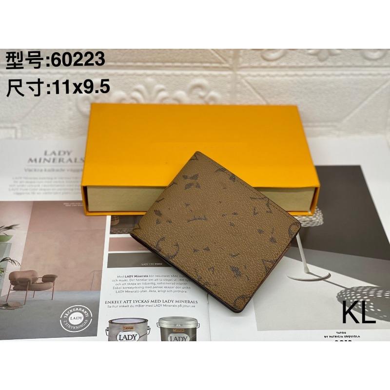 Die Geldbörse ist modisch, die meisten Kartenfächer, die Kartenhülle ist klassisch, die alte Blumen-Münztasche ist schön anzusehen, praktisch und klein.