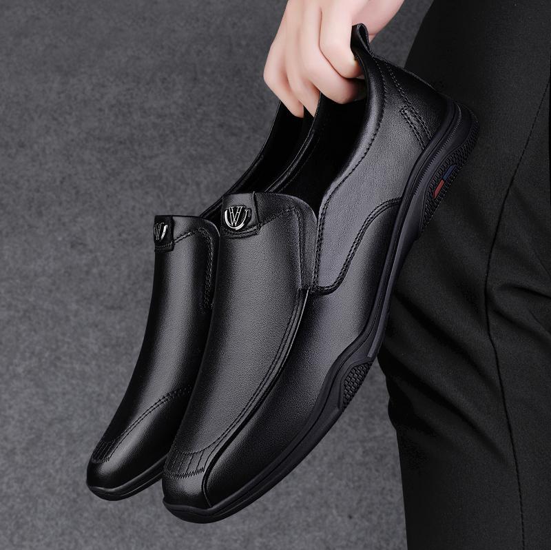 Genuine Leather Man Slip on Footwear Comfy Man Formal Shoes Wedding Party Mens Dress Flats Breath Driving Lazy Loafers Moccasins