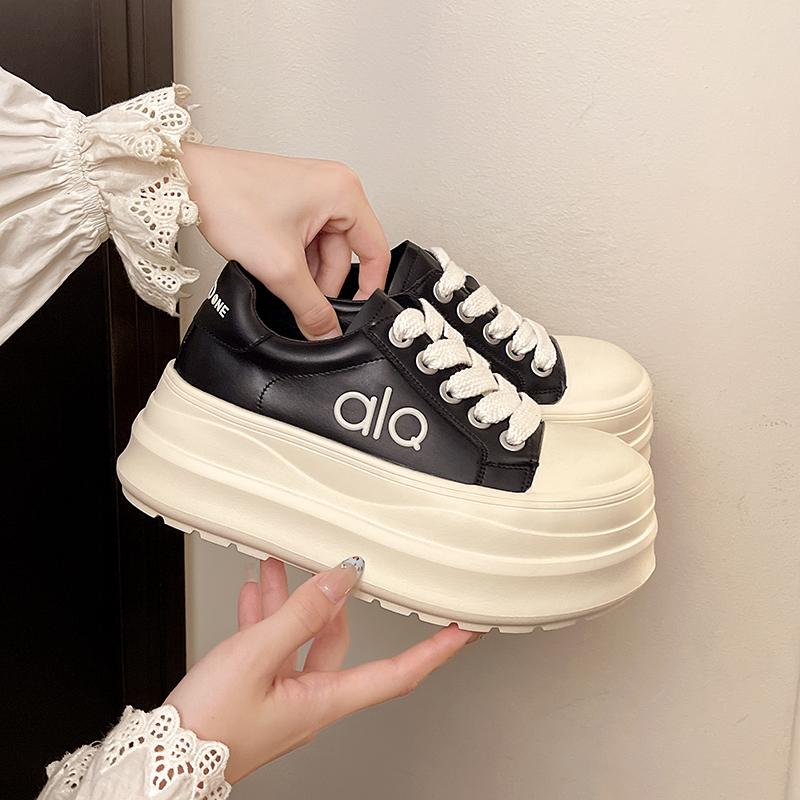 Sneakers Women Shoes for Woman Thick Soled Luxury Shoes New Round Toe Trend Platform Sports Lady Breathable Casual Board Sneaker
