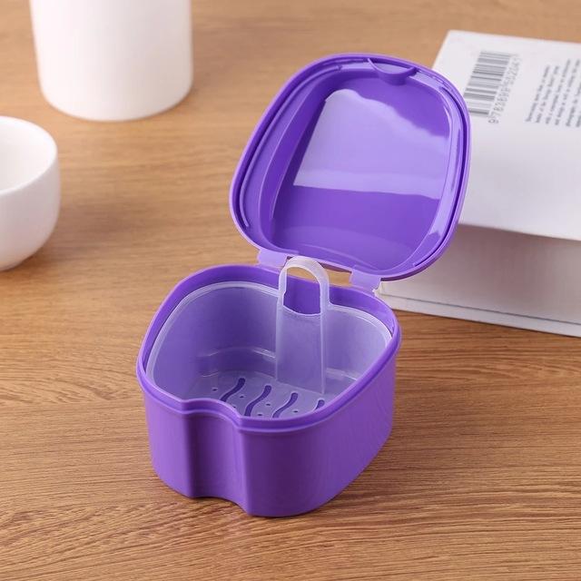 

1PC Oral Denture Care Bath Box Cleaning False Teeth Nursing with Hanging Net Container Cleaning False Teeth Bath Case Dropship a фіолетовий