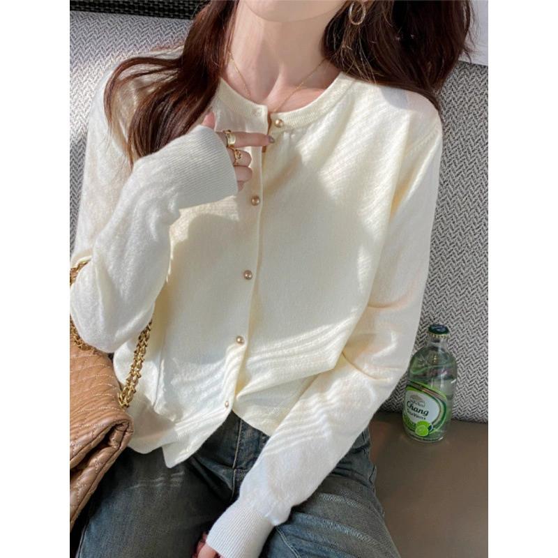 Grey Knitted Cardigan for Women In Autumn, Paired with A High-end Sweater Jacket. Early Autumn Thin Long Sleeved Top