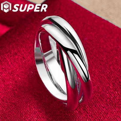 Ringschmuck aus 925er-Sterlingsilber mit drei Kreisen