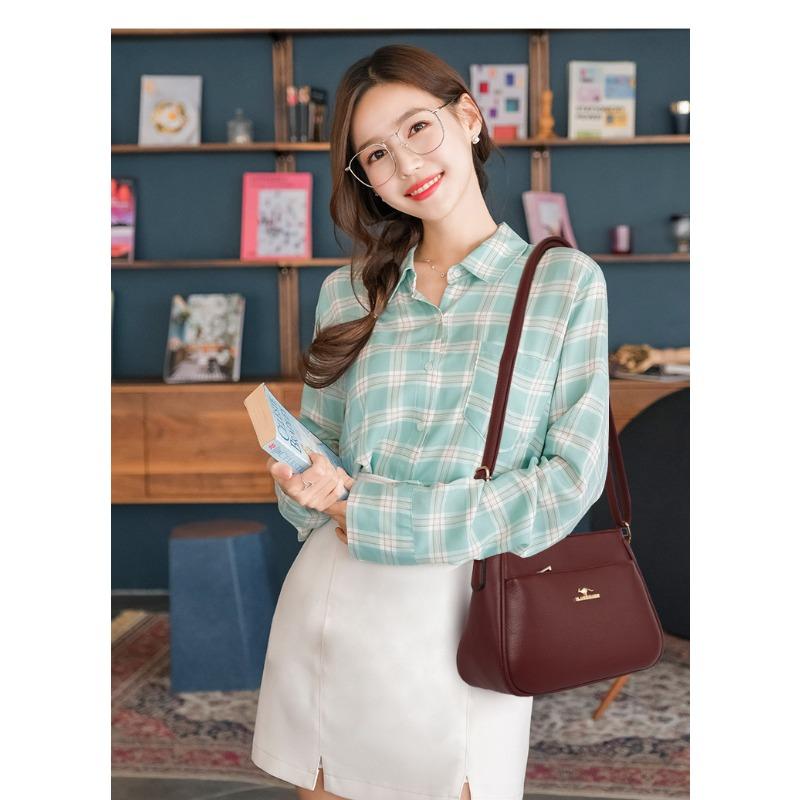 Fashionable Women's Faux Leather Shoulder Bag, Multi-layer Middle-aged Mother Bag, Retro Shoulder Bag, Perfect for Commuting, Travel, and Daily Use