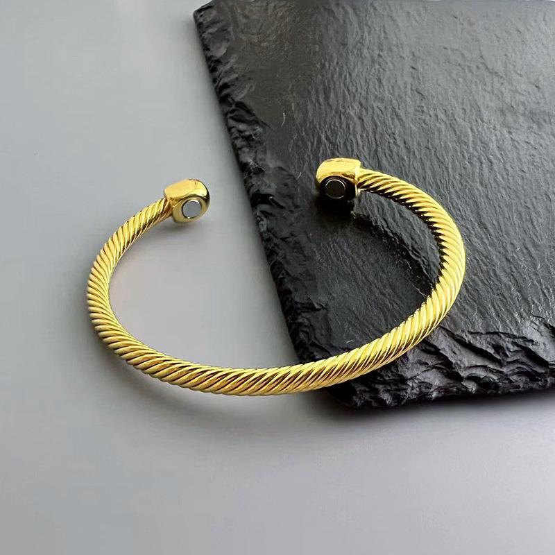 Magnet Bracelet with Adjustable Opening and Threaded Steel Wire Bracelet