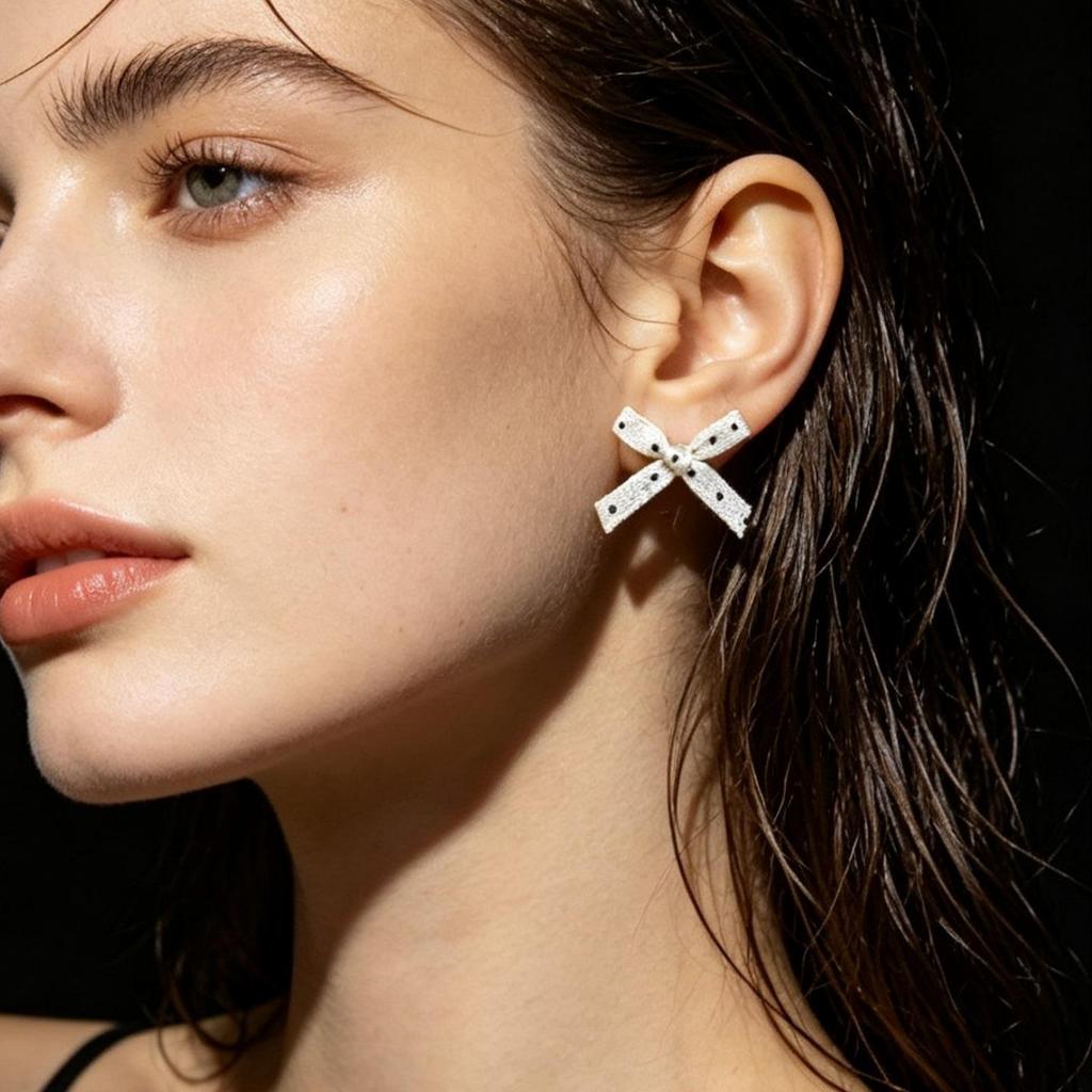 Vintage Black Series Stud Earrings 925 Silver Needle Minimalist High-End Personality Accessories for Women