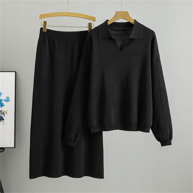 

Осенний женский комплект: полуюбка и топ с вязаным воротником поло, простой, однотонный, свободного кроя, длинная юбка One Size чёрный