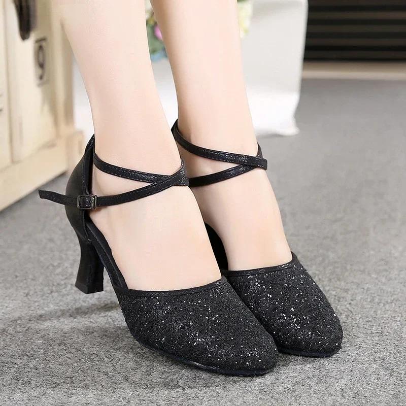 Women Dancing Shoes Heel 7cm Closed Toe Ballroom Latin Dance Shoes Rubber Sole High Heel Tango Salsa Dance Shoes for Girls