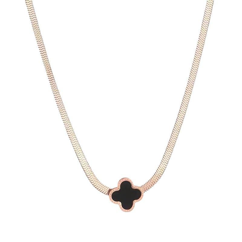 Korean Style 18K Gold Four-Leaf Clover Necklace with Titanium Steel Chain