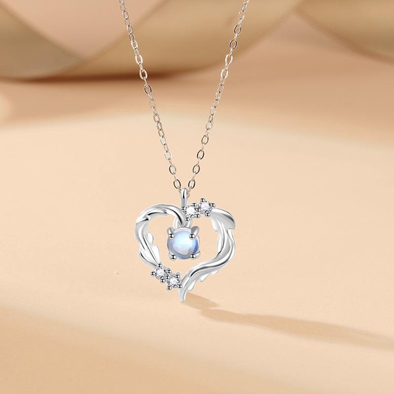 Love Feather Necklace Women's Ins Fashion Small Fresh Clavicle Chain Moonstone Jewelry Gift