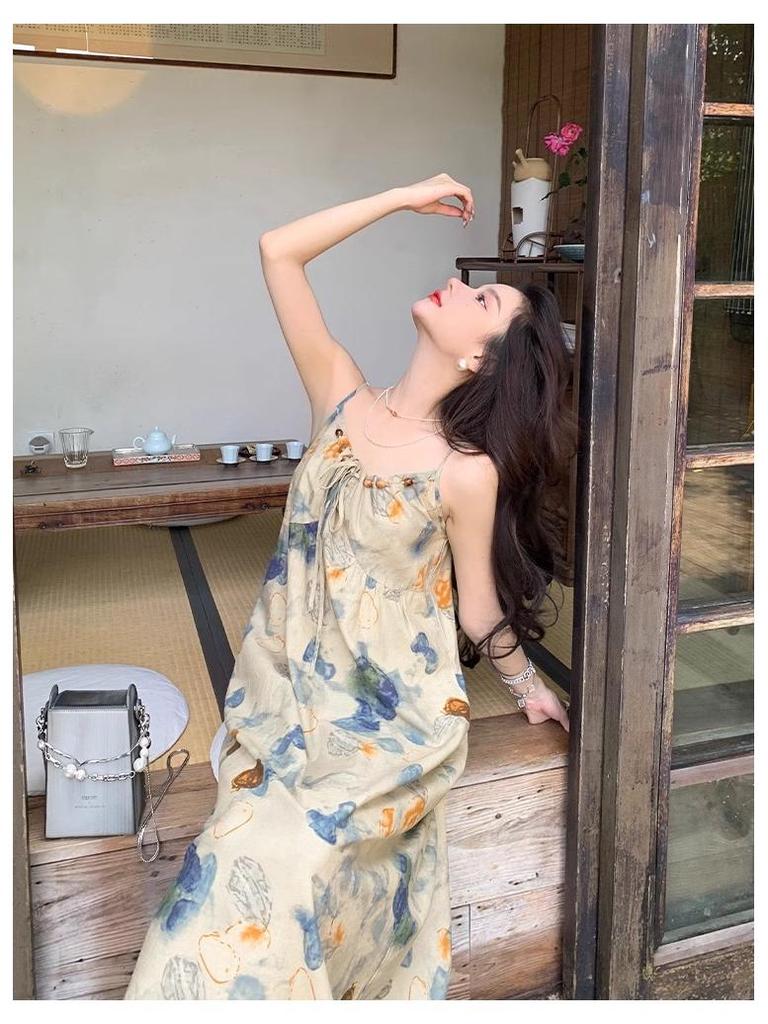 Chinesisches Tuschemalerei Off-Shoulder Batik-Camisole-Kleid - Schnürung, Lockere Taille, Urlaubsstil.