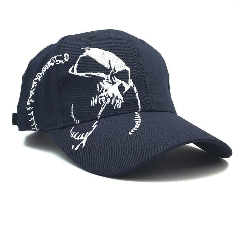Neue Totenkopf-Stickerei Mode Baseballkappe Männlich und Weiblich Paare Outdoor Sportkappe Sonnenschutzkappe