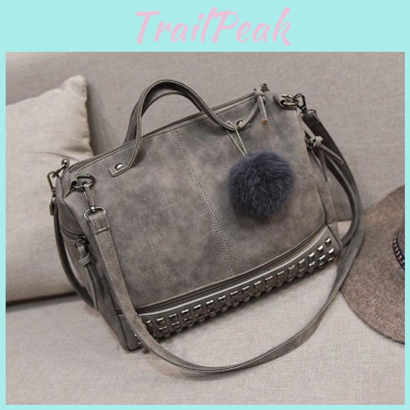 Sophisticated And Reliable Large Capacity Casual Women Solid Rivet Shoulder Messenger Bags