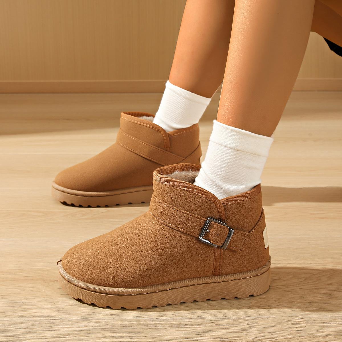 

2025 snow boots men and women, a family of three, parent-child short boots, winter warm buckle cotton shoes sizes 31-46 35