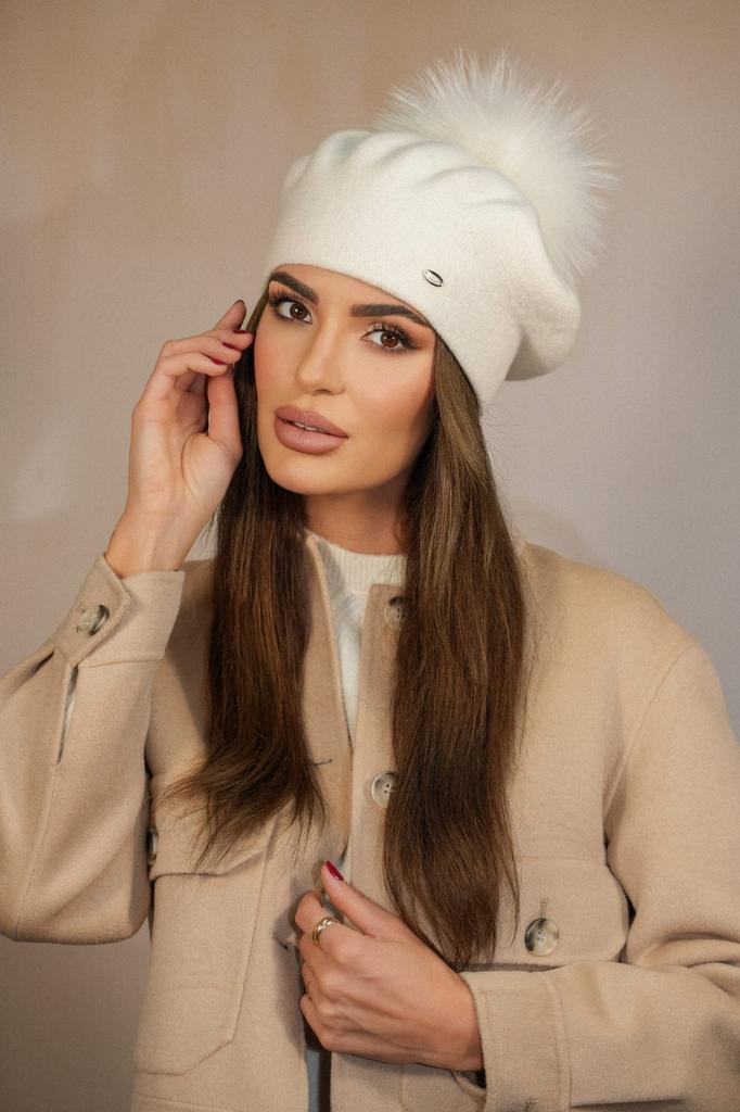 Women' Winter Wool Beret, Ecru Color, Kamea-Fuji-Natural Pompom