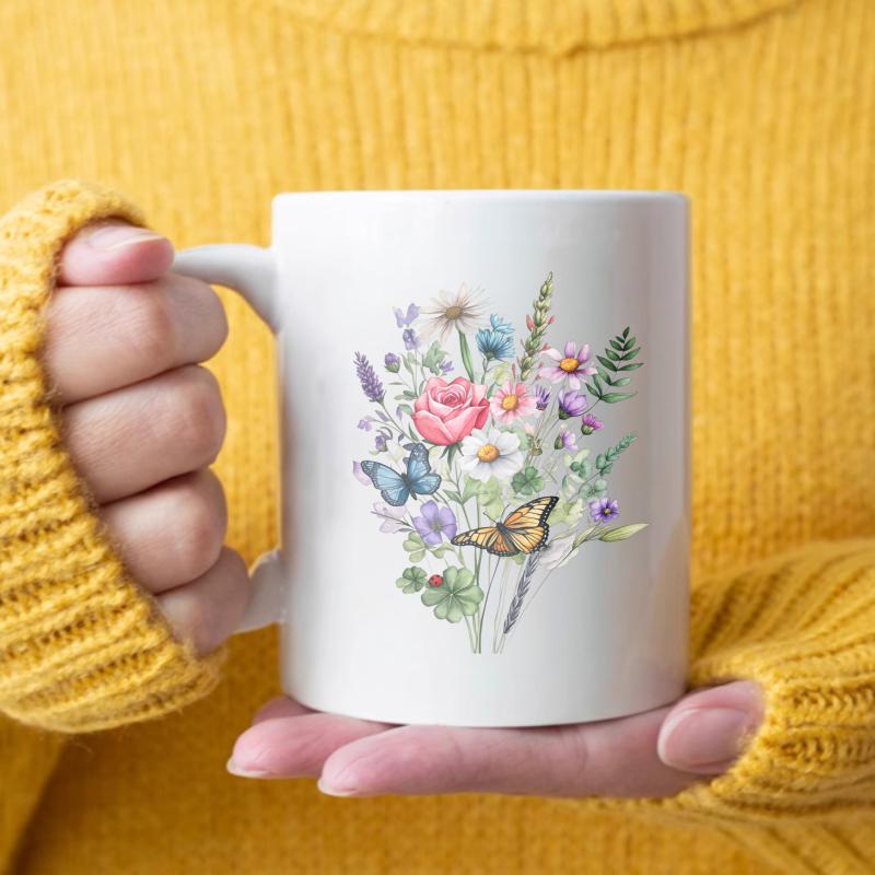 White flower bouquet with butterfly and wildflower design ceramic mug for coffee, tea or hot chocolate белый