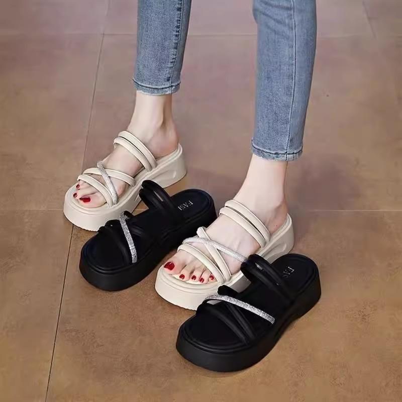 Beautiful outer wear thick-soled cool slippers women's summer new high-end skirt one-word drag beach shoes