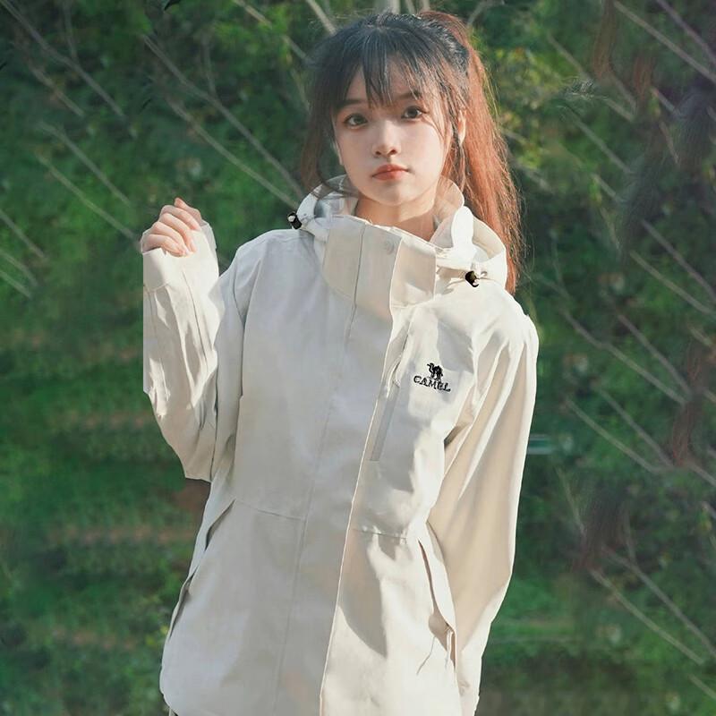 

CAMEL Women s 3-in-1 Waterproof Outdoor Jacket with Down Liner L