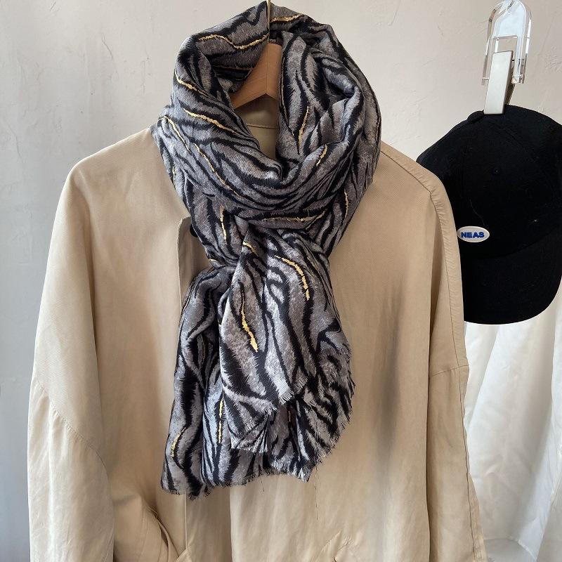 

Fashion Women Leopard Floral Fringe Viscose Shawl Scarf Lady High Quality Print Soft Pashmina Stole Muslim Hijab 180*90Cm