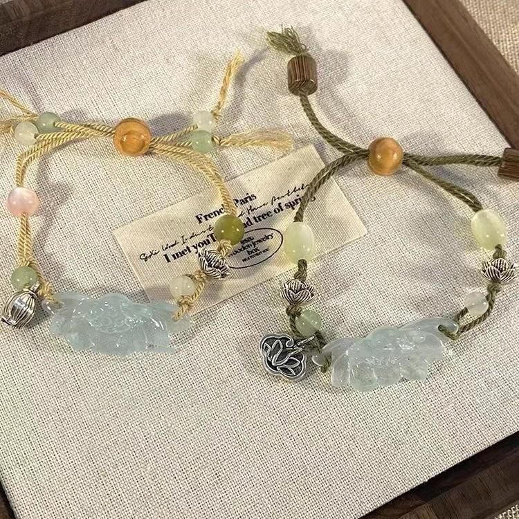 Alloy Plated Stylish Lotus Pull Bracelet For Women Geometric Design Retro Ethnic