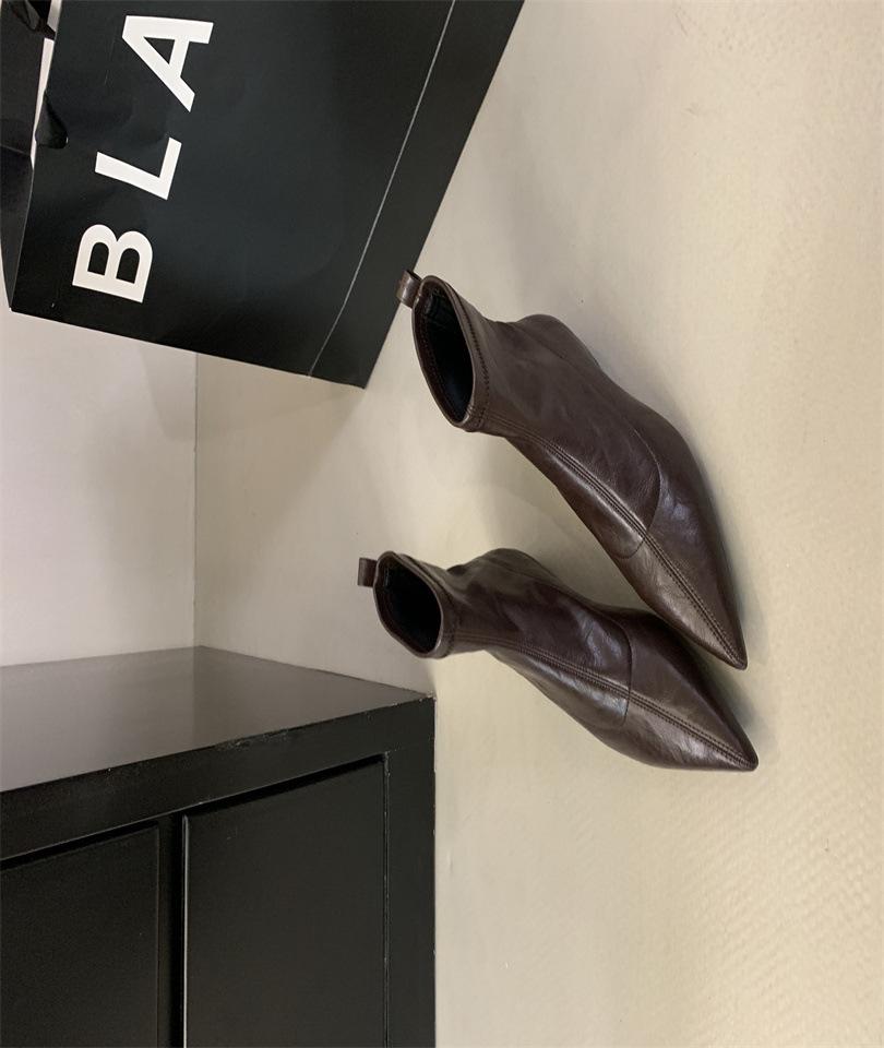 2025 autumn and winter new version pointed head thin heel short boots retro thin boots autumn and winter medium heel boots