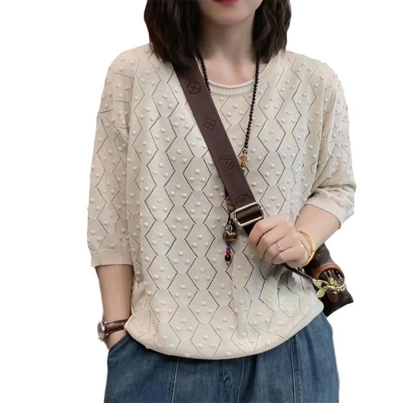 Summer seven-quarter-sleeved top women's new casual mother T-shirt solid color loose round neck hollow knitted sweater pullover