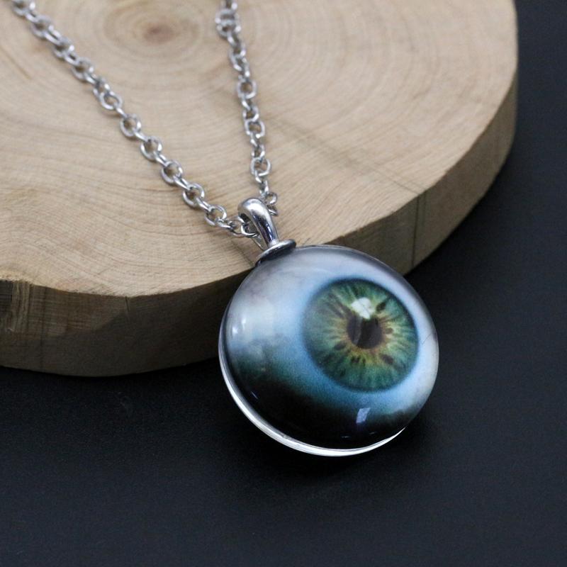 Gothic Style Vitreous Eyeball Pendant Necklace Unique Punk Chain Jewelry For Men Daily Wear