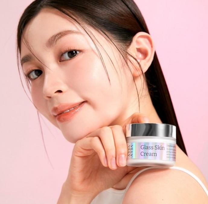 VELY VELY Glass Skin Cream 60ml – Hydrating & Brightening Moisturizer