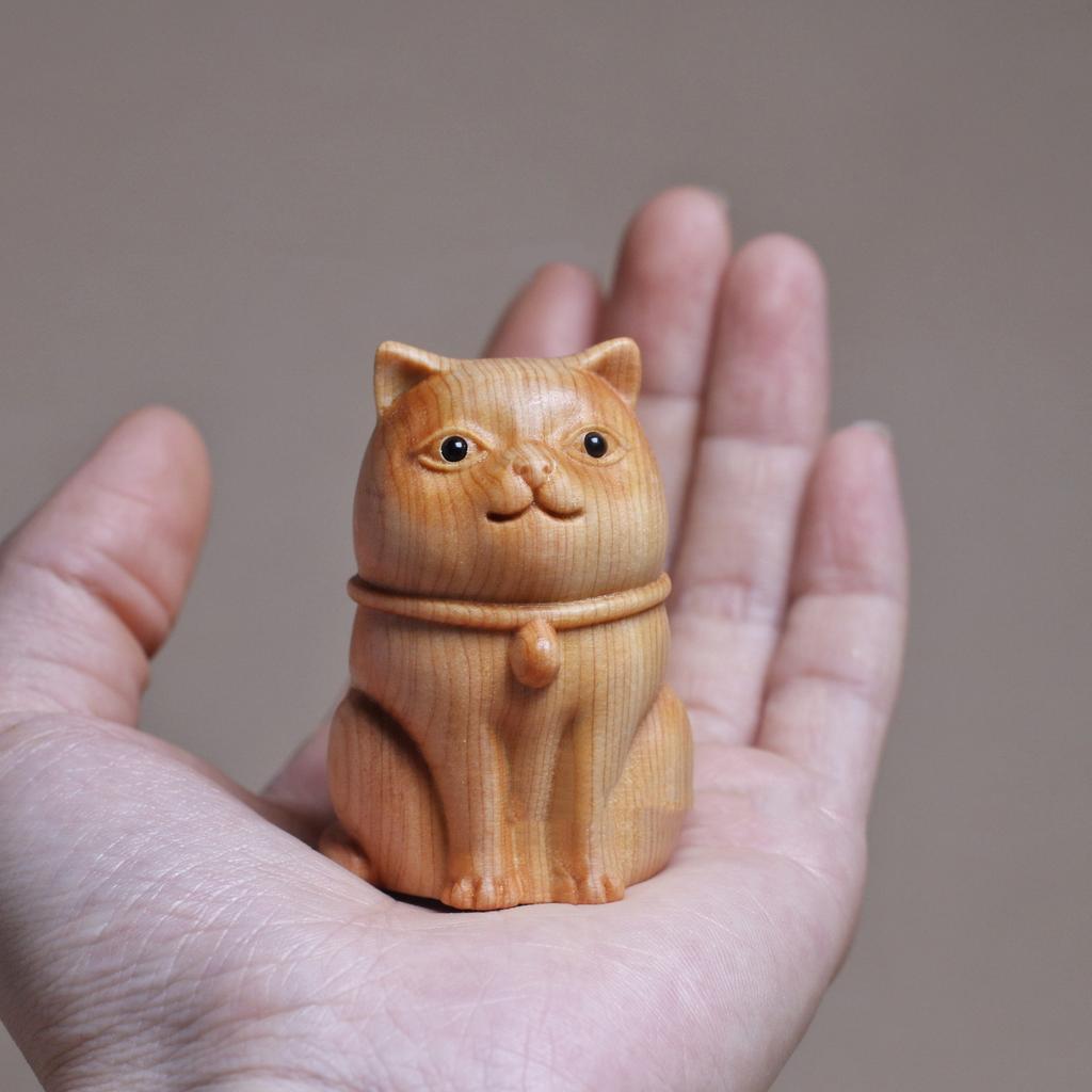 Wooden Carved Lucky Cat Figurine,Miniature Cute Cartoon Chubby Cat Pet Statue Souvenirs,2.2" Office Home Decor Holiday Gifts