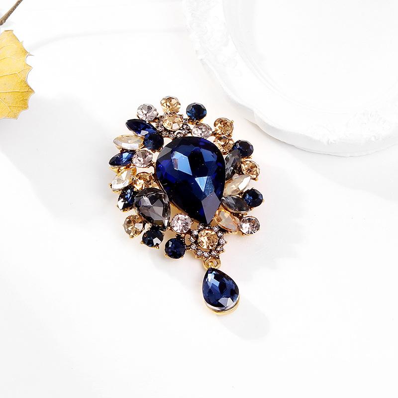 Glitter Sparkle Luxury Vintage Retro Brooches for Girls Elegant Crystal Trendy Jewelry for Women Ladies Accessories Low MOQ