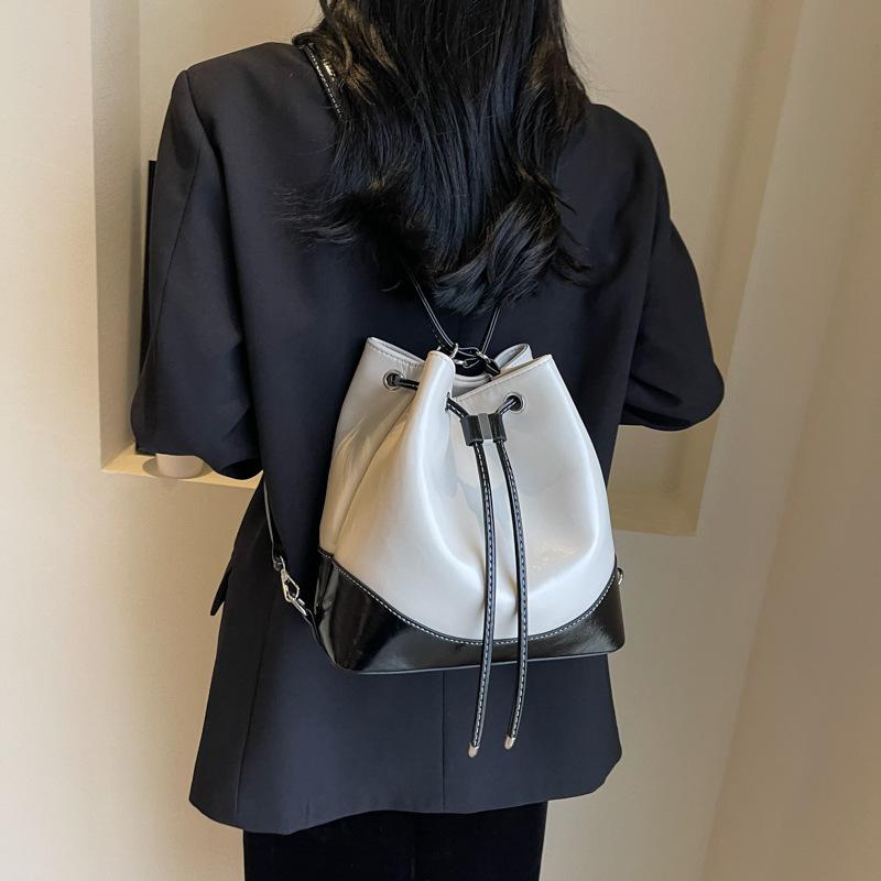 New bucket bag women's bag new fashion double shoulder high value women's bag shoulder bag drawstring texture backpack