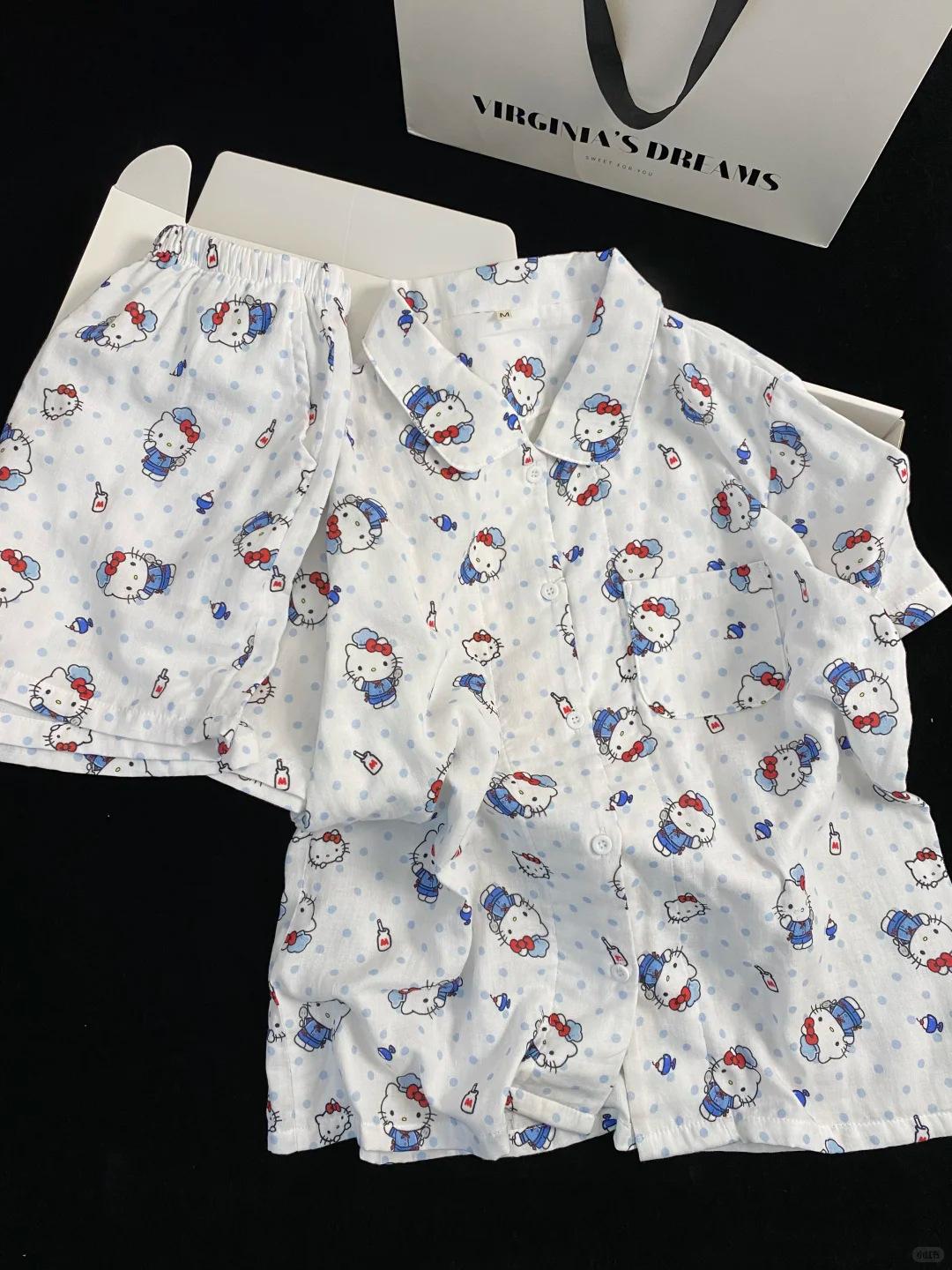 

Blue polka dot Hello Kitty pajamas women s summer short-sleeved shorts ins style suit can go out loungewear S