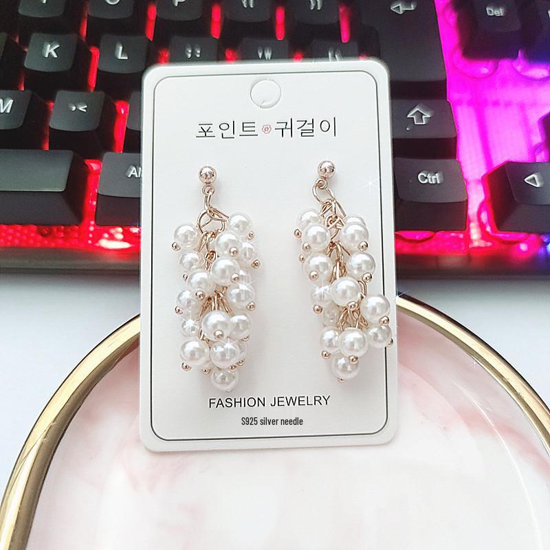 Elegant Grape Cluster and Wheat Ear Tassel Earrings for Women - Fashionable and Versatile Slimming Ear Jewelry