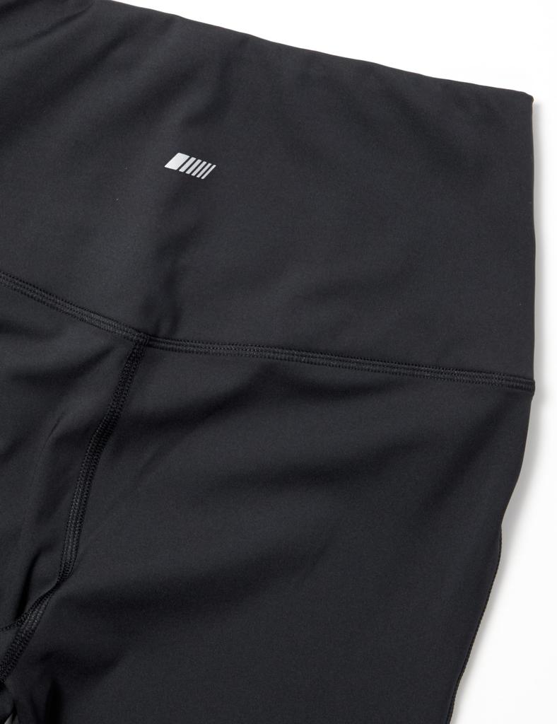 Amazon Essentials Compression Capri Perfect for and Size M Women's High-Rise Leggings, Yoga, Training, Running, Sports, Black,