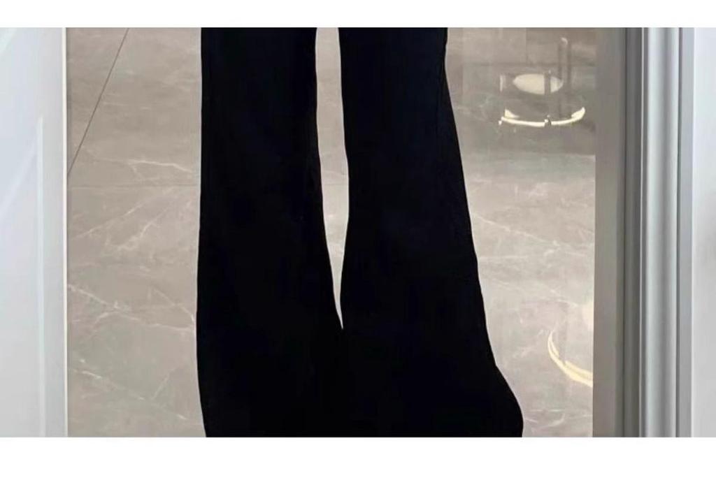 Plus Size Black Micro-Flare Jeans with Velvet Lining for Women - Elastic Wide-Leg Slimming Pants for Autumn/Winter
