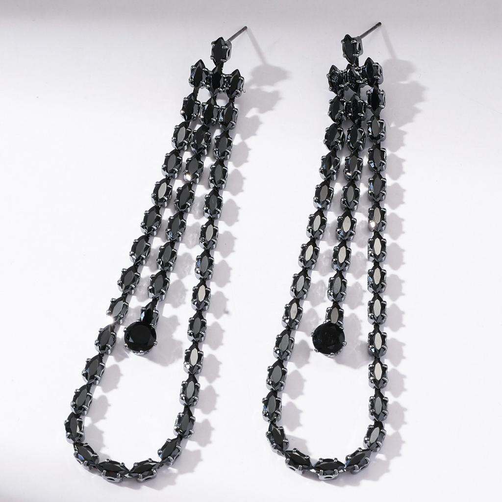 High Quality Claw Chain Luxury Shiny Crystal Long Earrings
