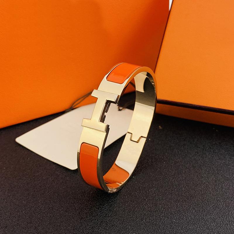 2026 Klasik Moda Trendi Bileklik Kadın Rose Gold Kart Tokalı Bileklik Takı Aksesuarları Genişlik 12MM