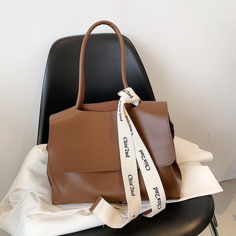 Niche Design Popular Bag 2025 New Fashion Korean Simple Underarm Large Capacity Portable Shoulder