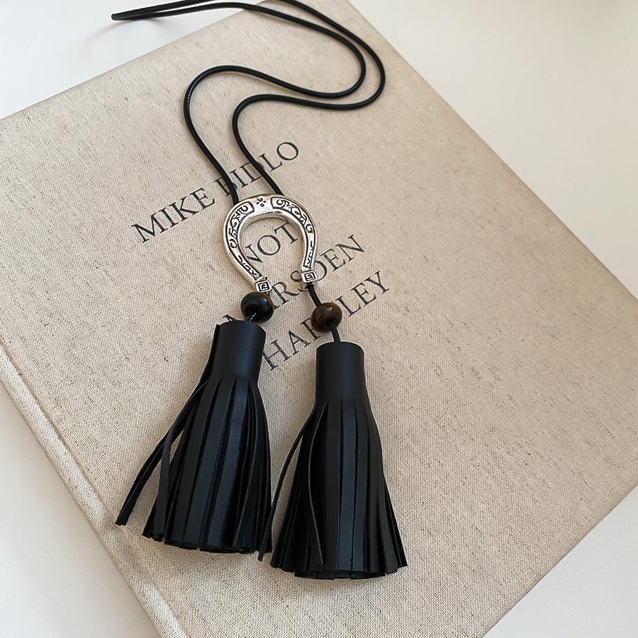 Retro style coffee fabric acrylic love necklace light luxury sweater chain versatile necklace women