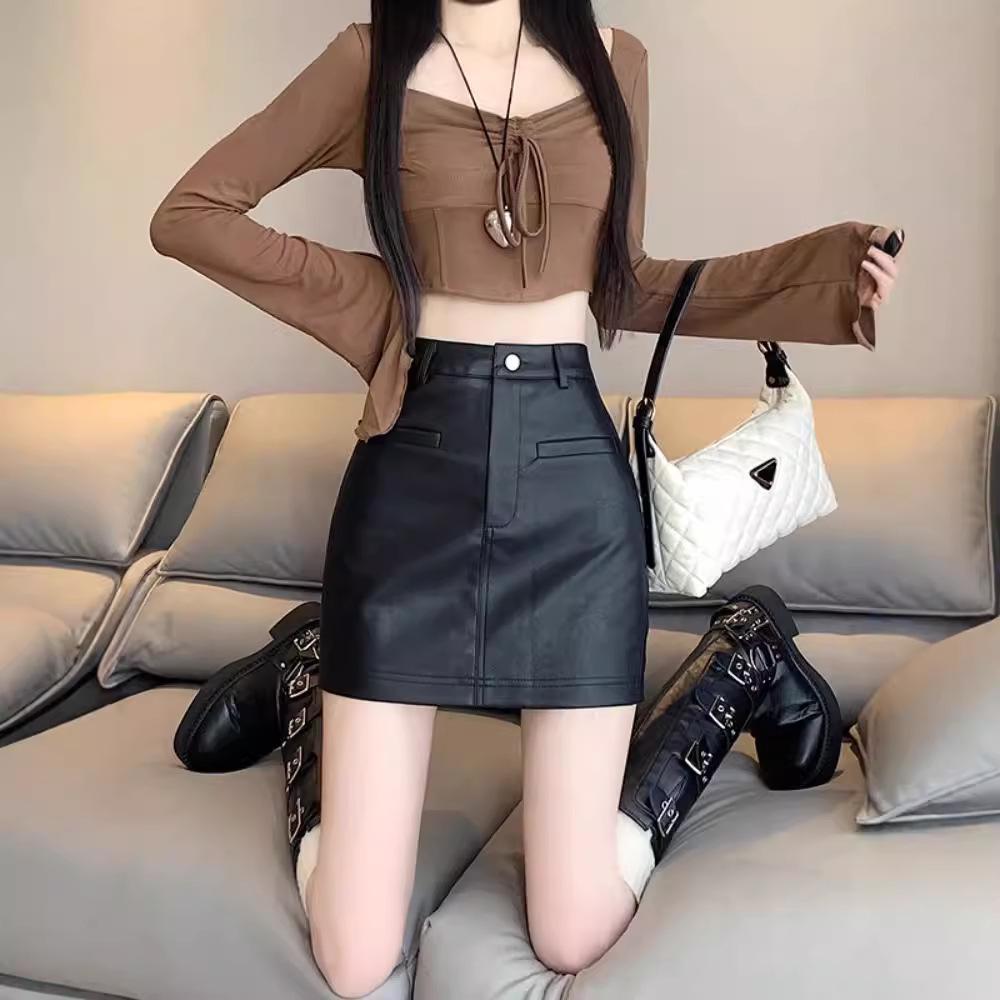 High-Waisted Black PU Leather Mini Skirt: Versatile, Hip-Hugging Style for Spring and Early Autumn 2025