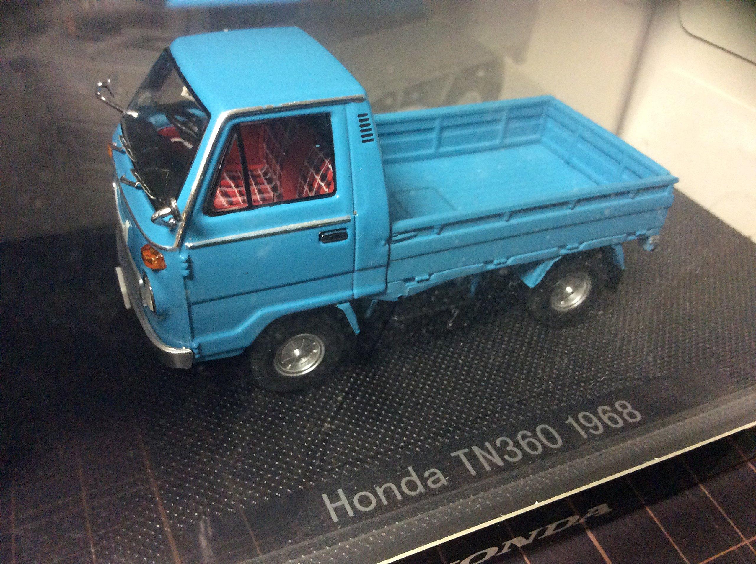 

EBRRO 43984 Honda TN360 1968 Синий Готовый продукт 1/43 синий